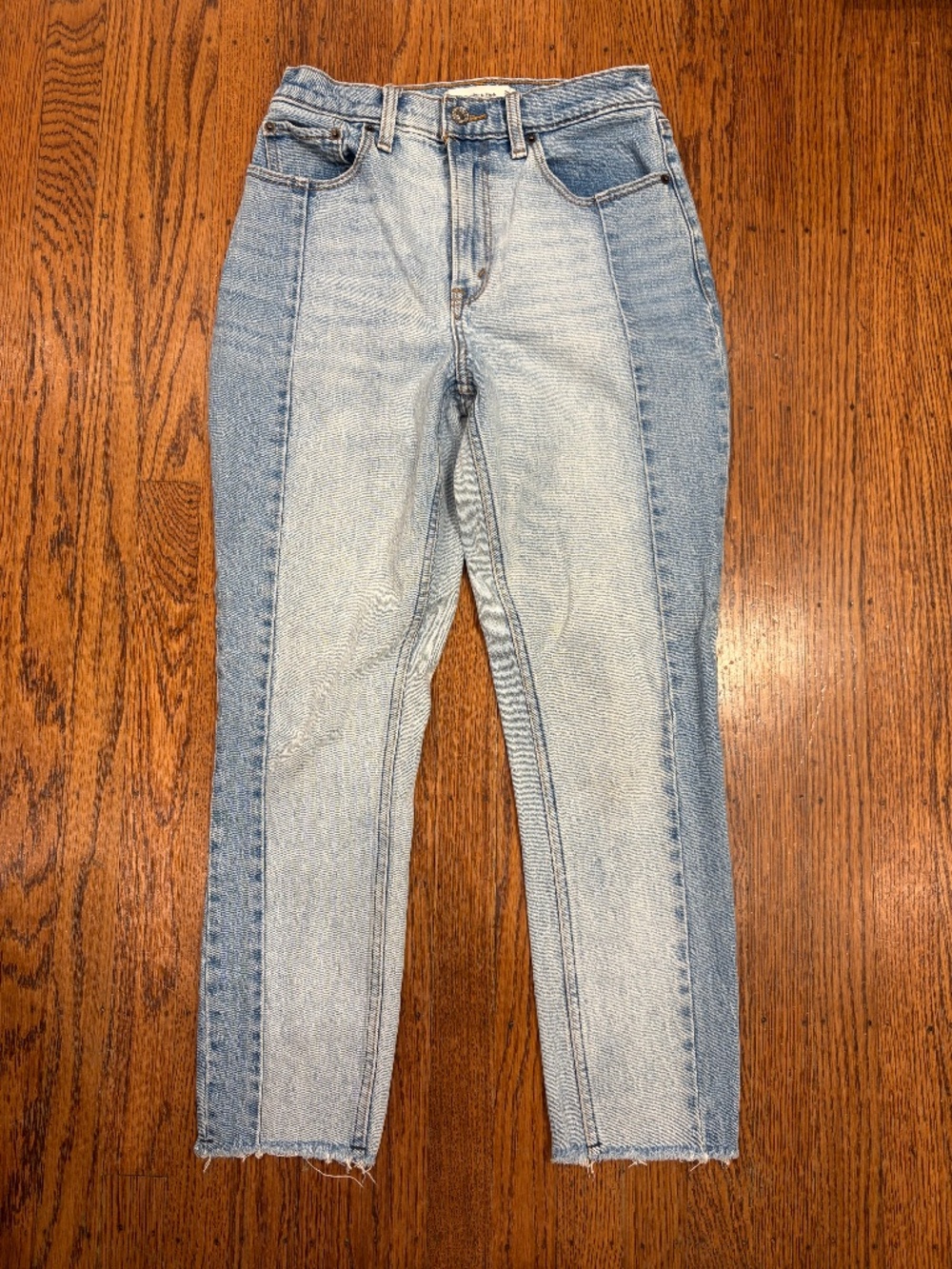 Abercrombie High Rise Mom‎ Jeans 26 Two Tone Light Wash 90s Straight Leg Vintage